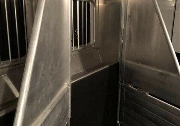 2013 Sundowner 7610RS 3 Horse Living Quarters