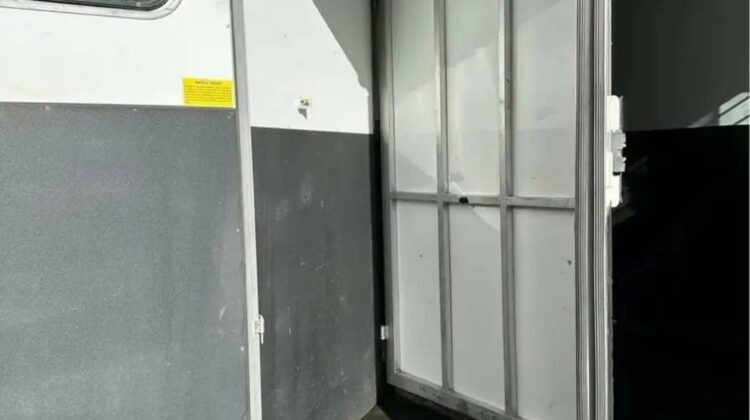 2000 Sundowner Valuelite 2 horse slant load bumper pull horse trailer‼️