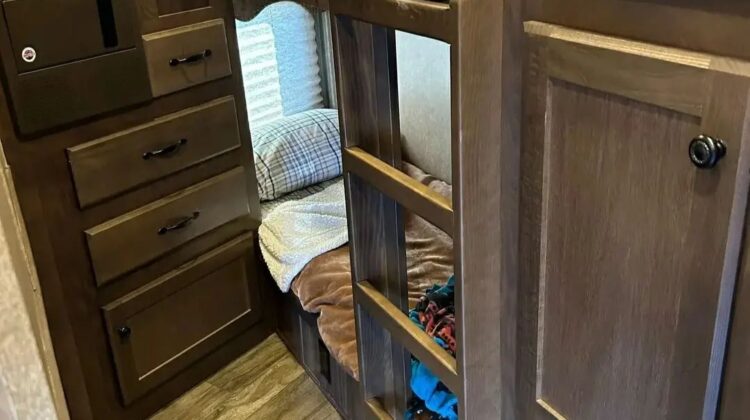 2020 Lakota Stock Trailer with 15 Living