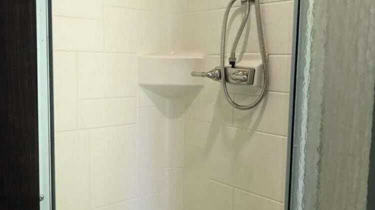 2018 Trail Boss 2H Trailer with Slide Out