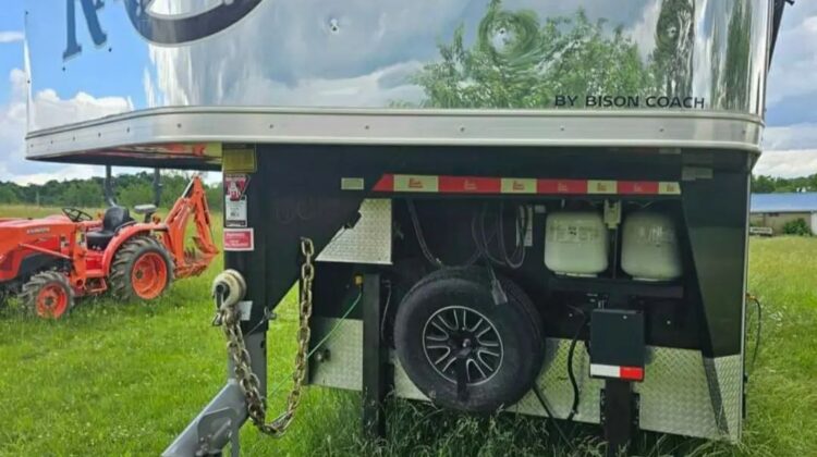 2016 Bison Ranger 3H LQ Trailer